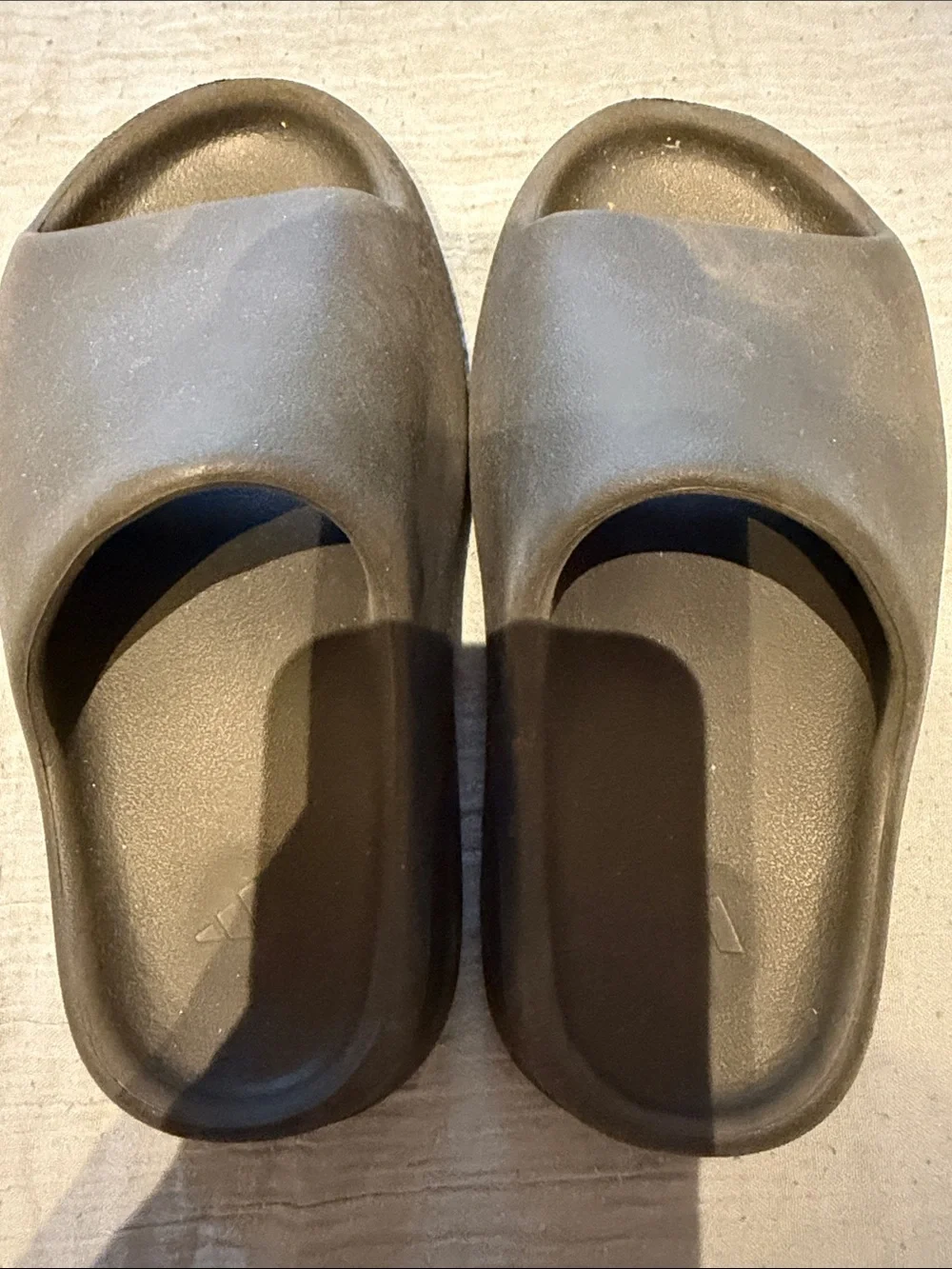 Yeezy youth slides